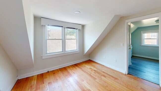 Building Photo - 610 Orange St