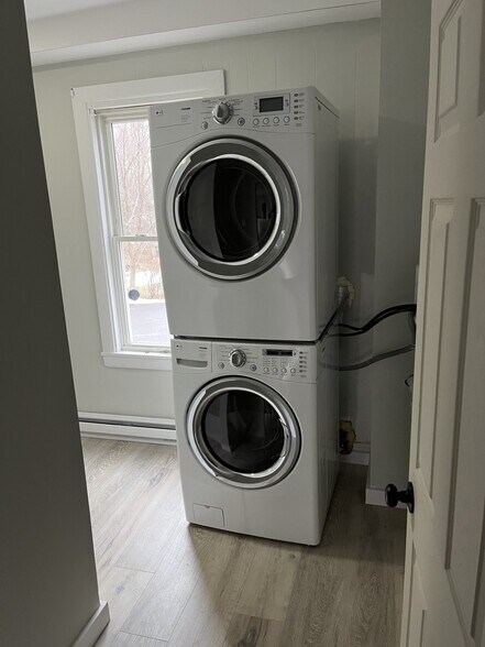 Building Photo - 56 Franklin St