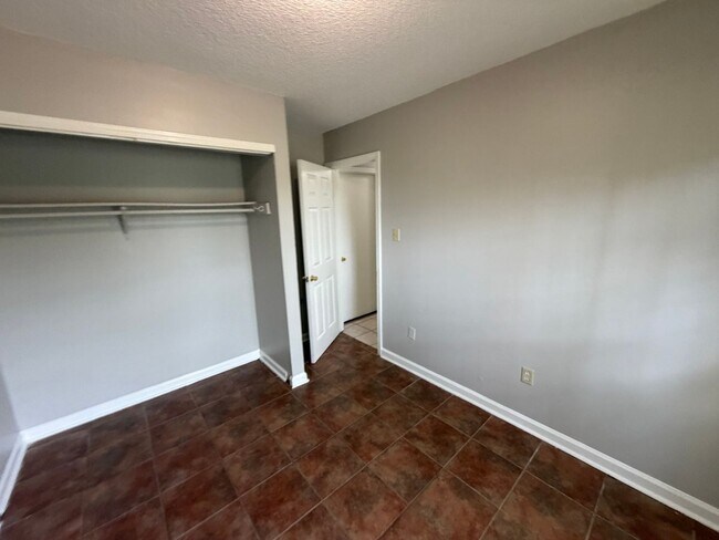 Building Photo - 5596 Karen Dr