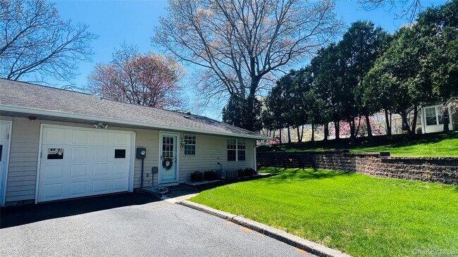 Building Photo - 399 Woodbridge Dr