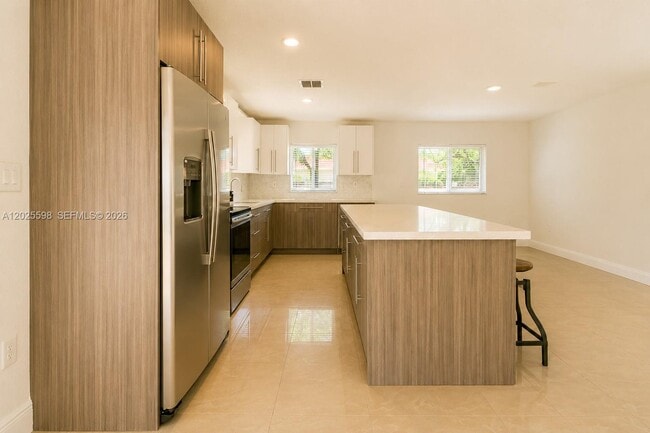 Building Photo - 9421 SW 150th St
