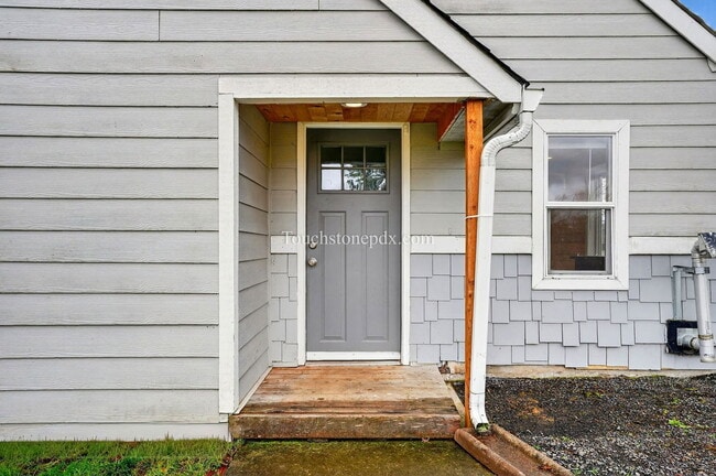 Building Photo - 10022 SE 172nd Ave