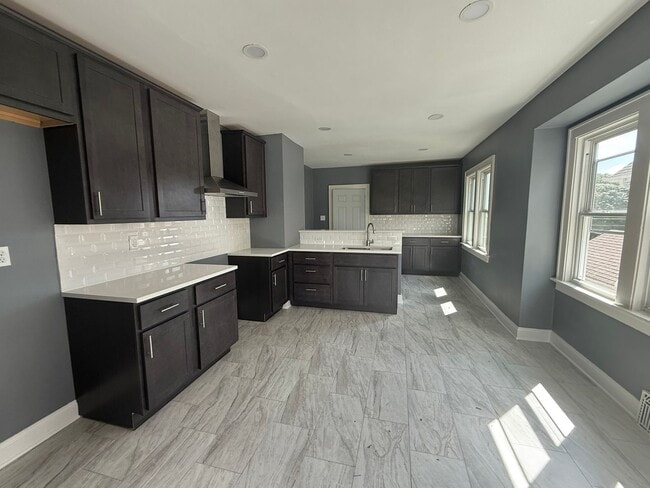 Primary Photo - 1206 N 46th St
