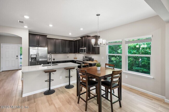 Building Photo - 10165 Roman Ln