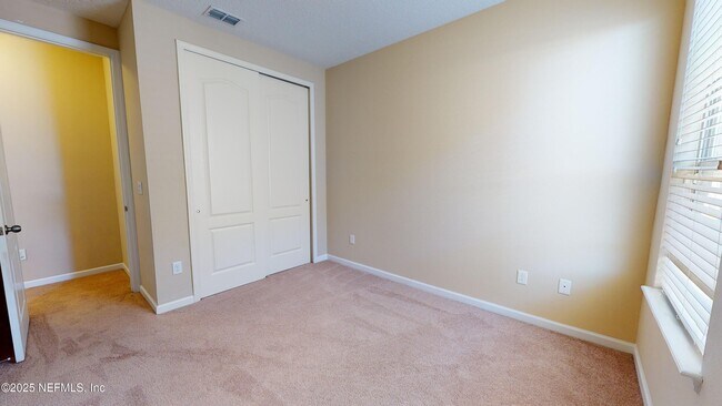 Building Photo - 15858 Lexington Park Blvd