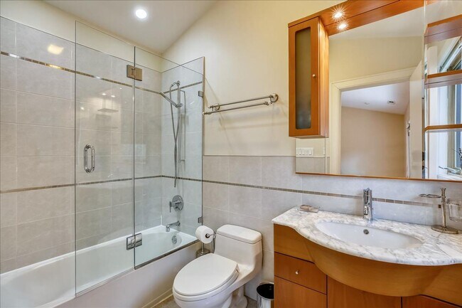 Building Photo - INCREDIBLE 6BR Home in Cabin John. Priced ...