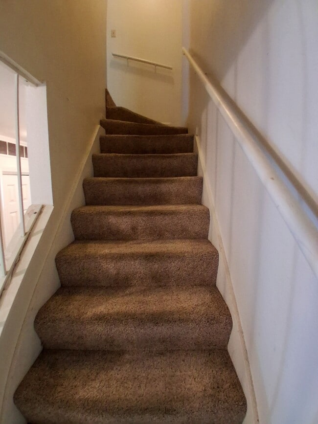 Building Photo - 769 N 200 E