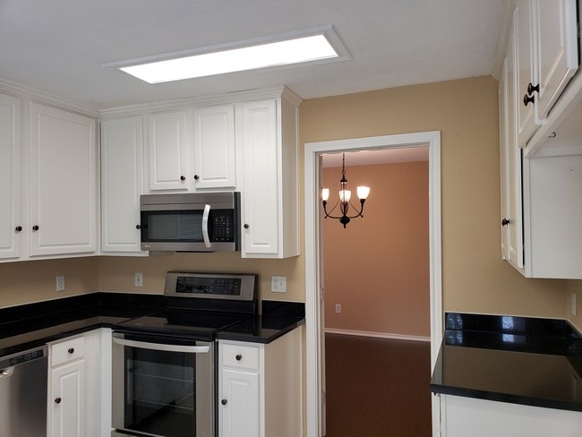 Building Photo - 126 W Russet Grove Cir