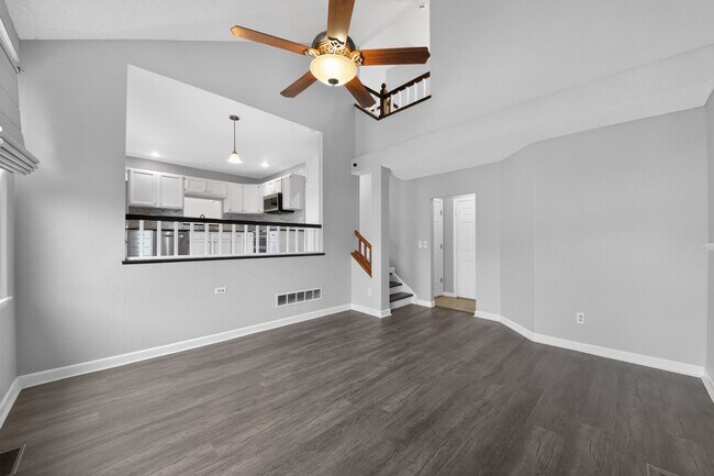 Building Photo - 5559 Wickerdale Ln