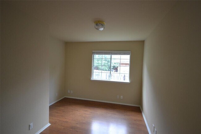 Building Photo - 1803 Warwick Cove