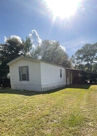 Building Photo - Macclenny SR121 Singlewide