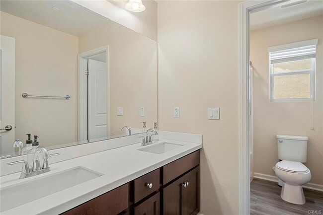 Building Photo - 36407 Yarrow Ct