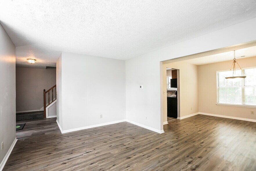 Building Photo - 2946 Scottsdale Dr