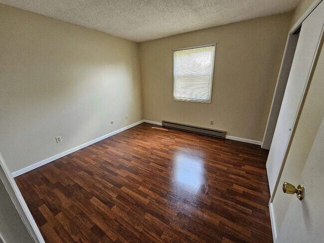 Building Photo - 243 S Durkin Dr