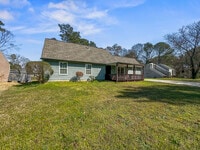 Building Photo - 7065 Merrywood Dr