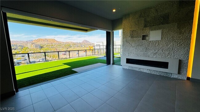Building Photo - 26 Promenade Isle Ln