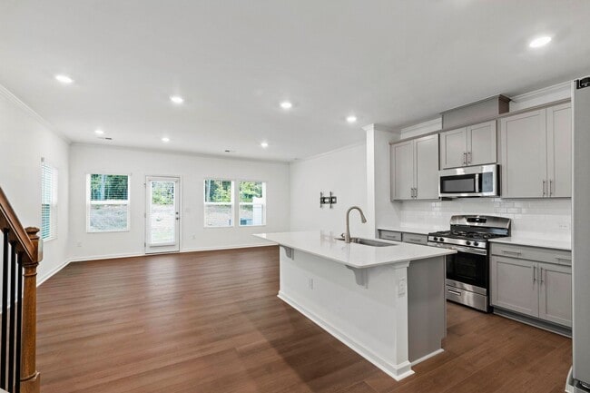 Building Photo - Newly Built: Bright 3-Bedroom Townhome wit...