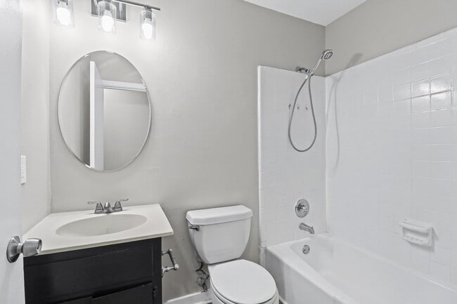 Building Photo - 1697 Spoonbill Rd