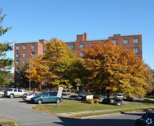 Building Photo - Michael Walsh Apartments