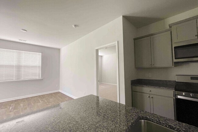 Building Photo - Available now. Beautiful 3 BR/2 BA Available in Cane Bay!