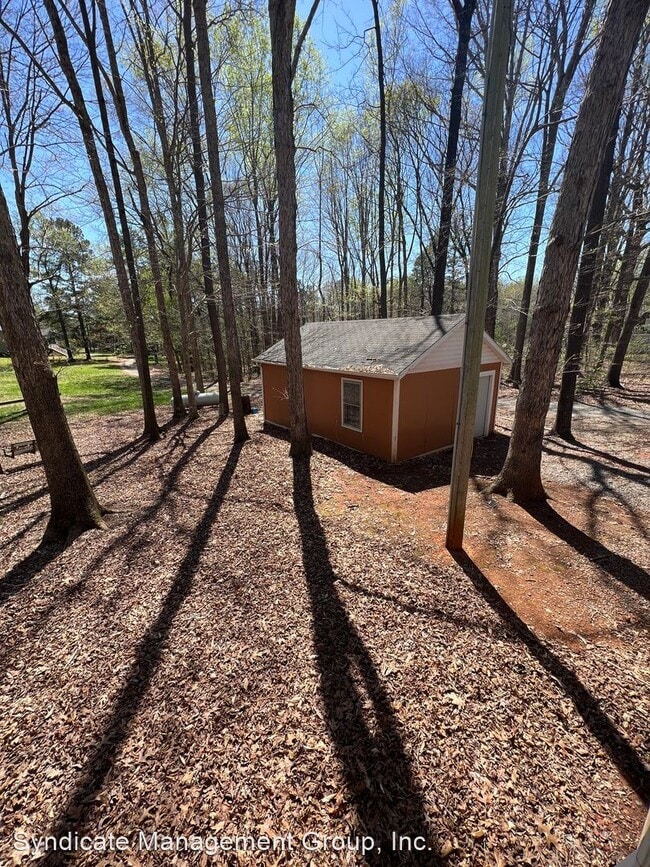 Building Photo - 3 br, 2.5 bath House - 1401 Trinity Church Rd
