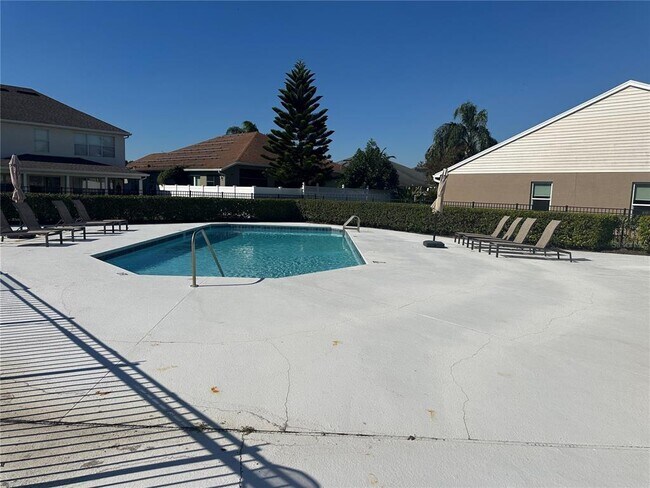 Building Photo - 2746 Heron's Landing Dr