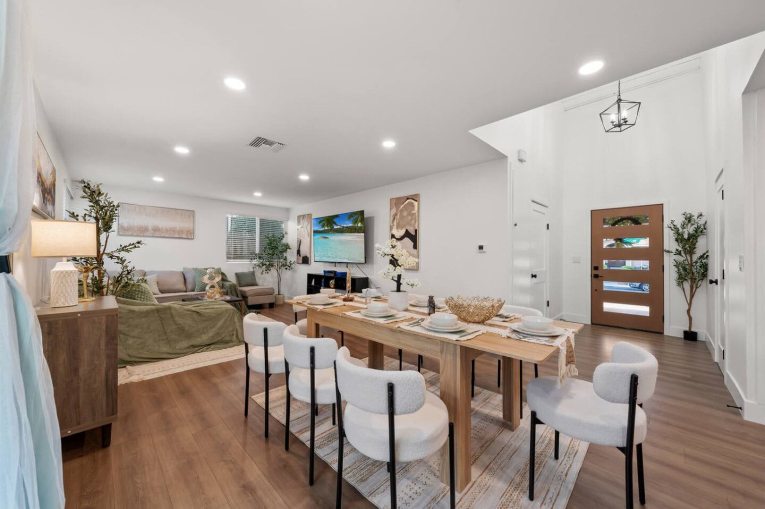 Building Photo - 1676 Raynell Way