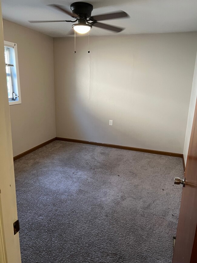 Building Photo - 1159 Halloran St