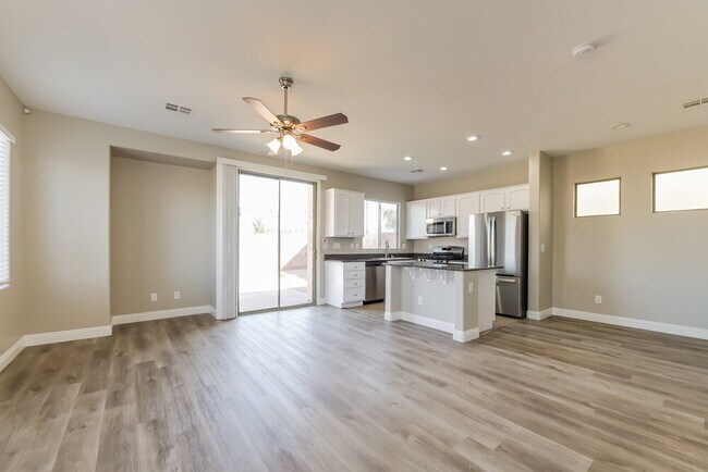 Building Photo - 397 Red Eucalyptus Dr