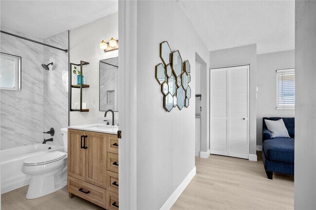 Building Photo - 1513 56th Ave N