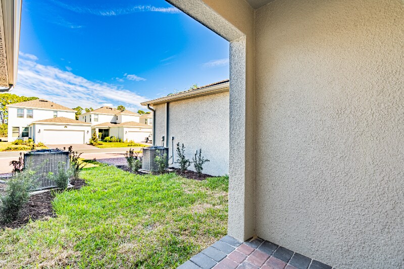 Building Photo - 16599 Barbours Crk Wy