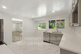 Building Photo - Beautifully Remodeled Single Family Home with Pool