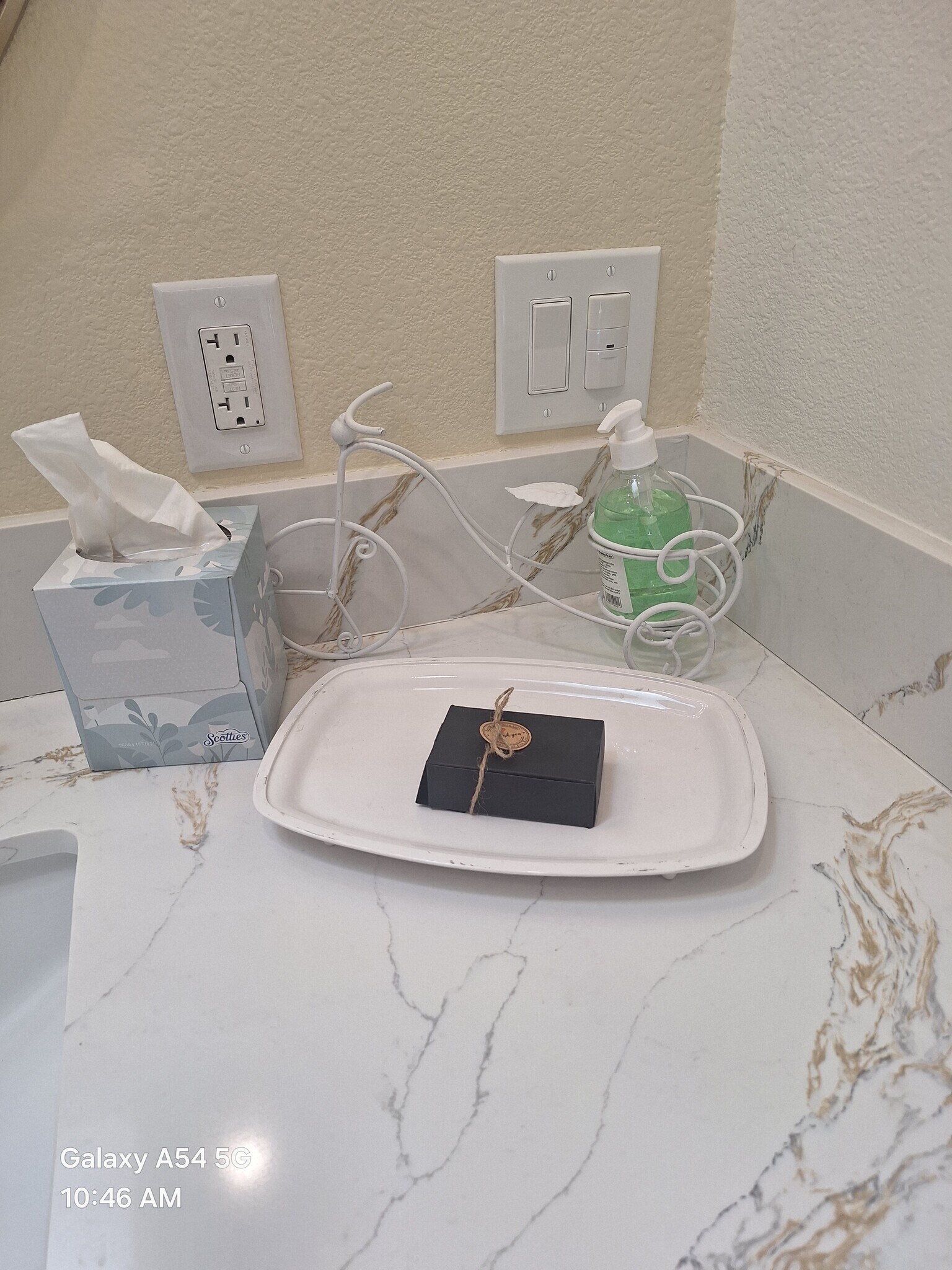 Building Photo - 14597 Cochiti Dr