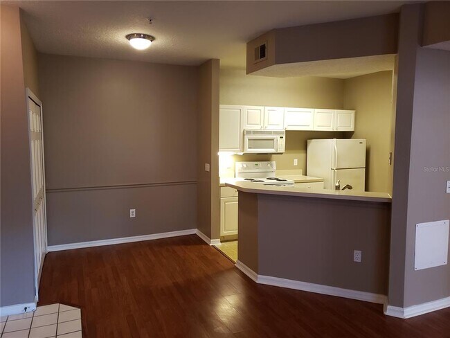Building Photo - 5500 Metrowest Blvd