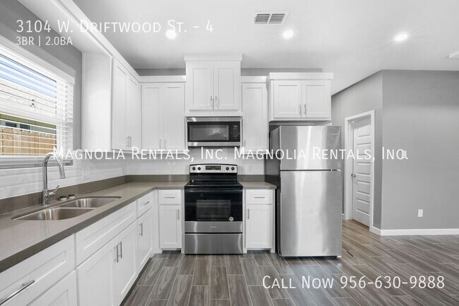 Building Photo - 3104 W Driftwood St