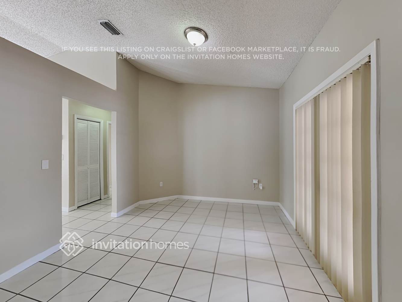 Building Photo - 4711 SW 142nd Ct