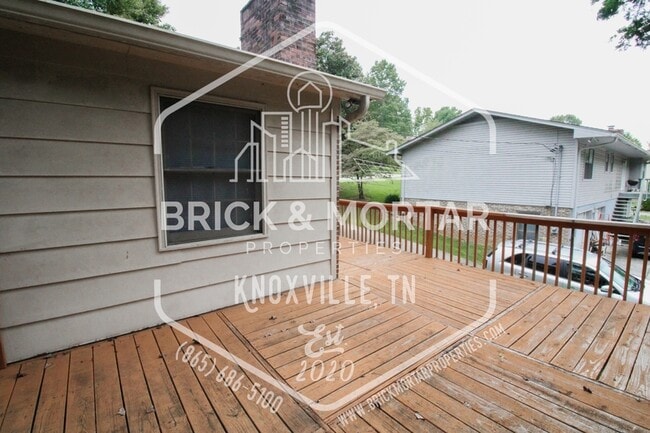 Building Photo - 8637 Glen Echo Dr