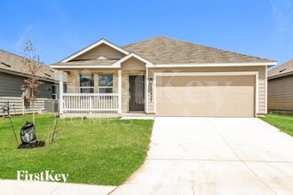 Building Photo - 10627 Erinita Way
