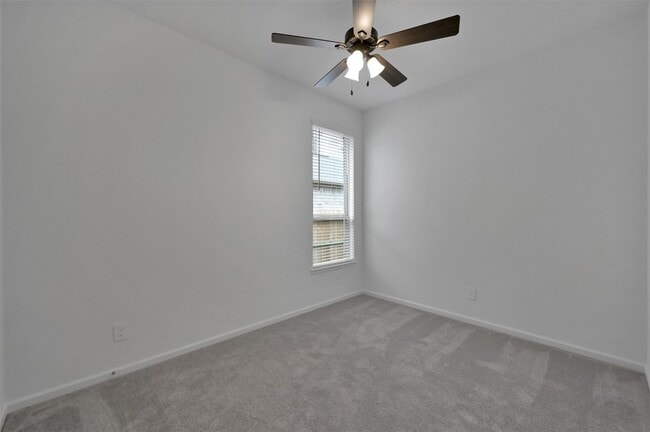 Building Photo - 17841 McClary Cardinal Dr