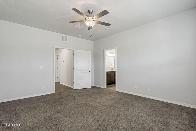 Building Photo - 2505 Mike Price Dr