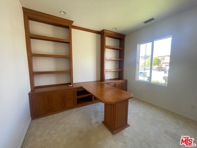 Building Photo - 24224 Edelweiss Ct