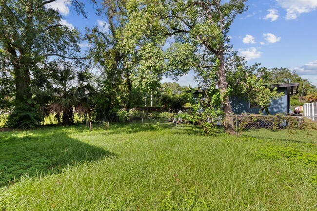 Building Photo - 3126 Penton St