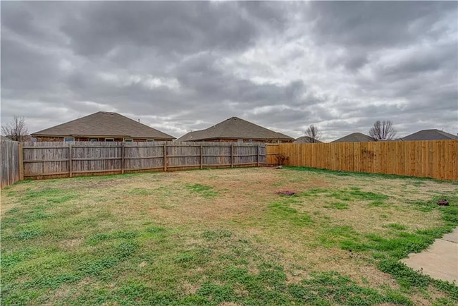 Building Photo - Beautiful Brick Home in Great School Distr...