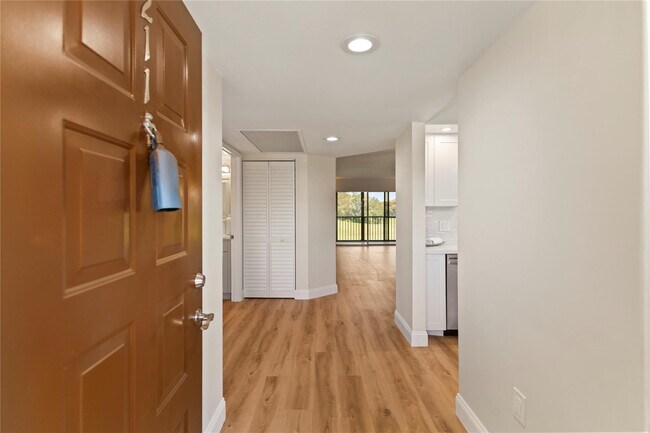 Building Photo - 1501 SW 131st Way