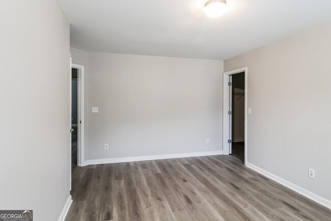 Building Photo - 1471 Ewing Farm Dr