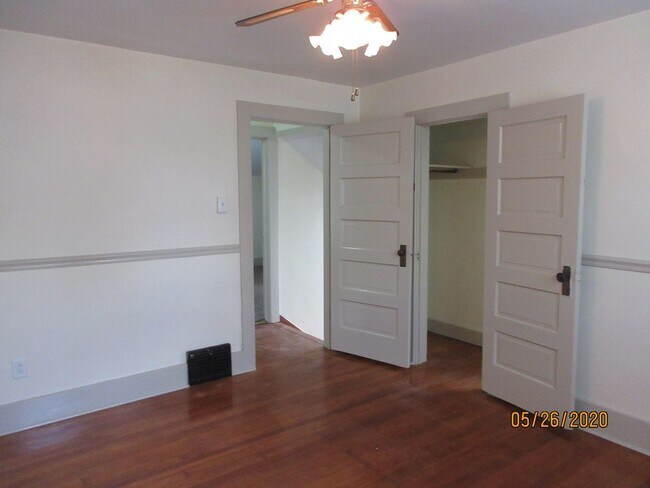 Building Photo - 1513 Runnion Ave