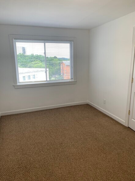 Primary Bedroom - 721 Brandywine Street Southeast