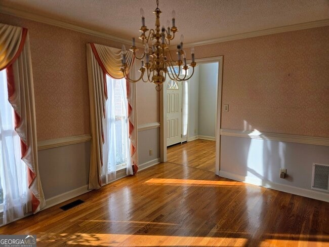 Building Photo - 270 North Dr