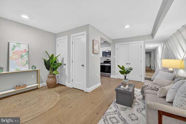 Building Photo - 1450 Fairmont St NW