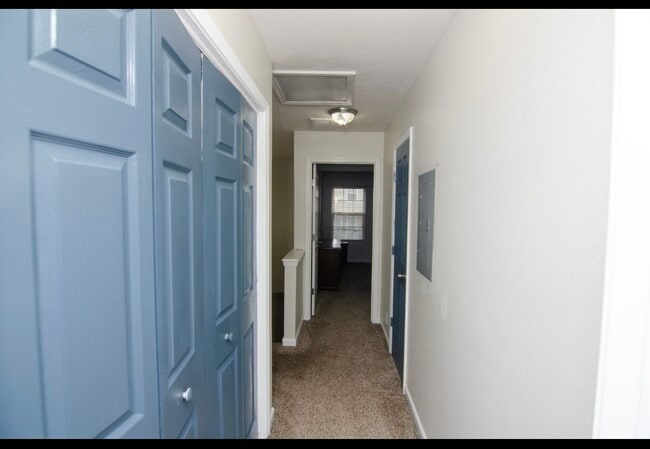 Building Photo - 4016 Cody Dr